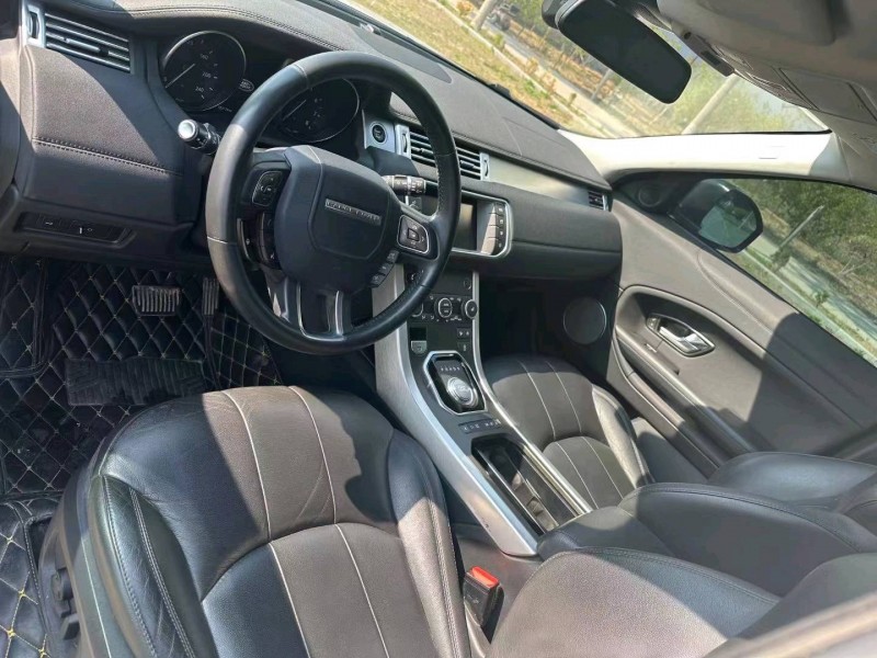 青岛17年路虎极光8