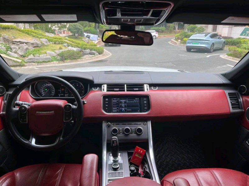 广州14年路虎揽胜运动4