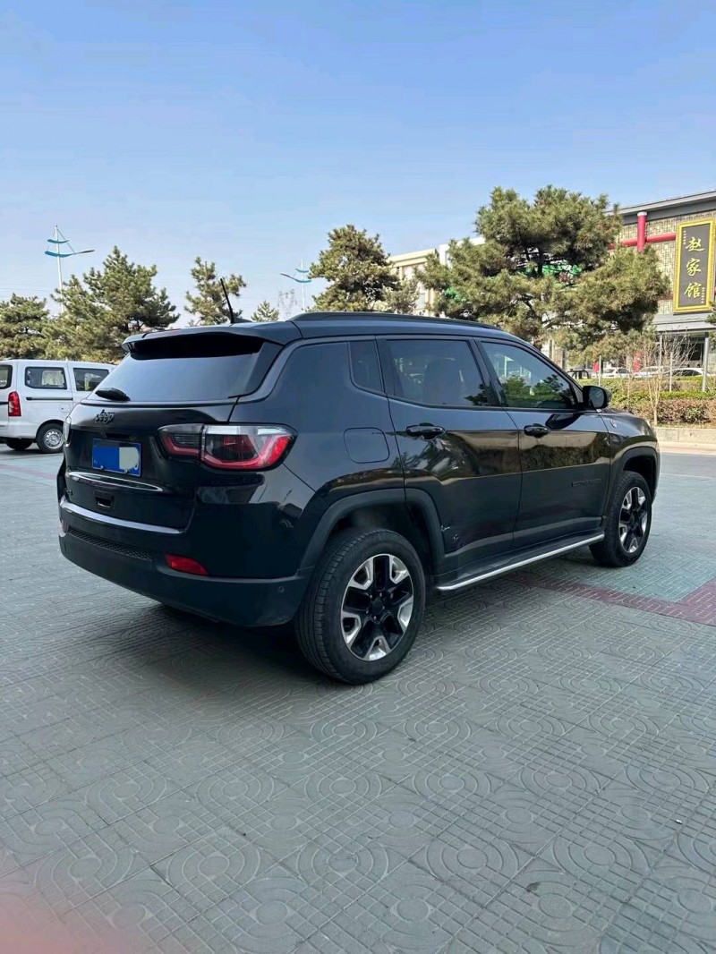 邯郸17年Jeep指南者4