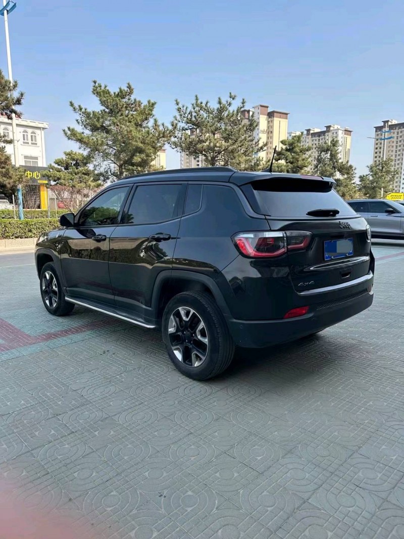 邯郸17年Jeep指南者7