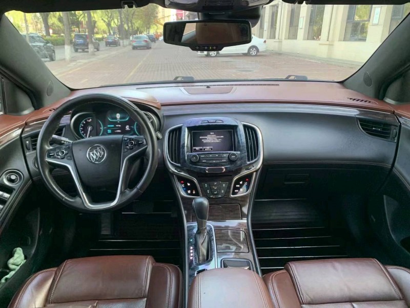 秦皇岛15年别克君越5