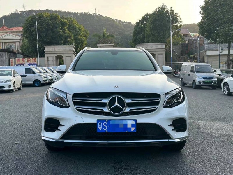 广州19年奔驰GLC1