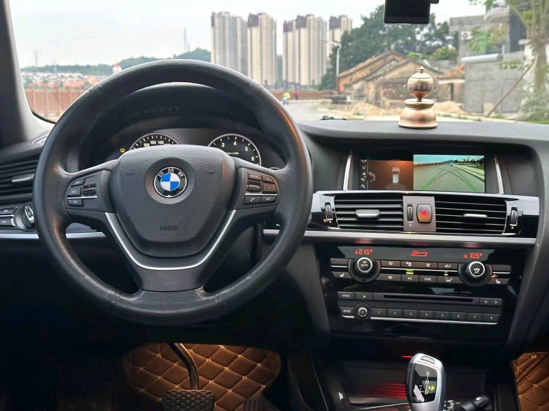 广州17年宝马X34