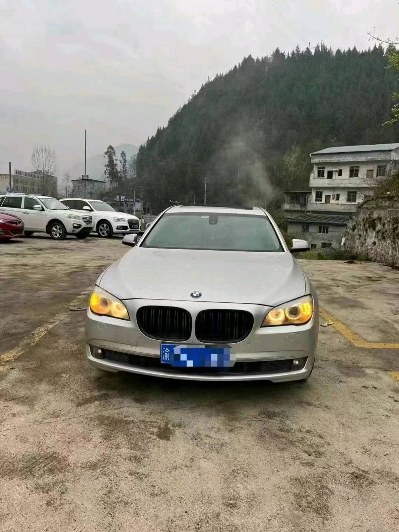 重庆11年宝马7系1