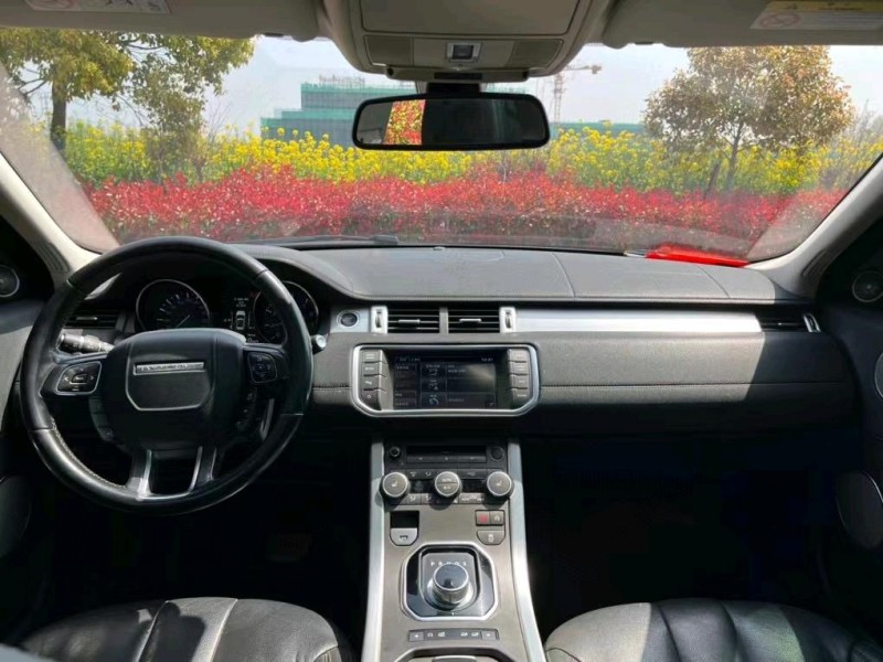 盐城16年路虎极光7