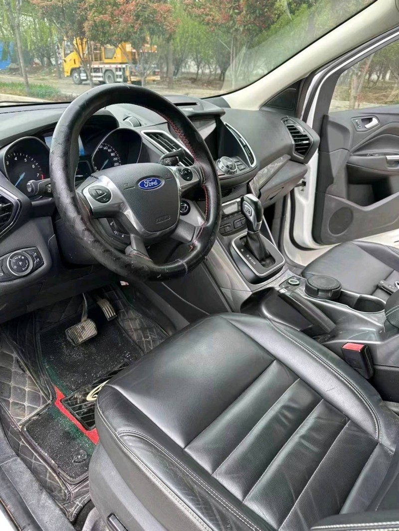 淄博16年福特翼虎8