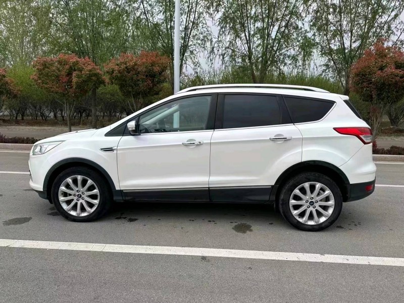 淄博16年福特翼虎9