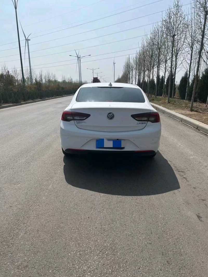 枣庄19年别克君威3