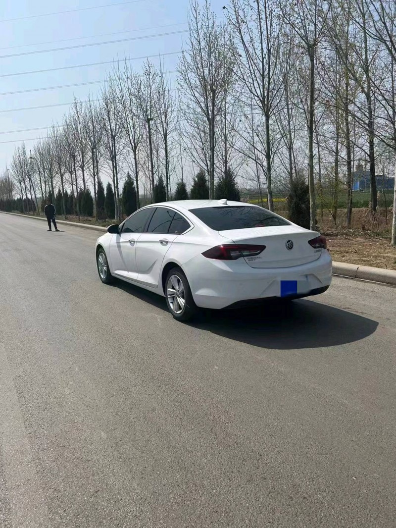 枣庄19年别克君威6