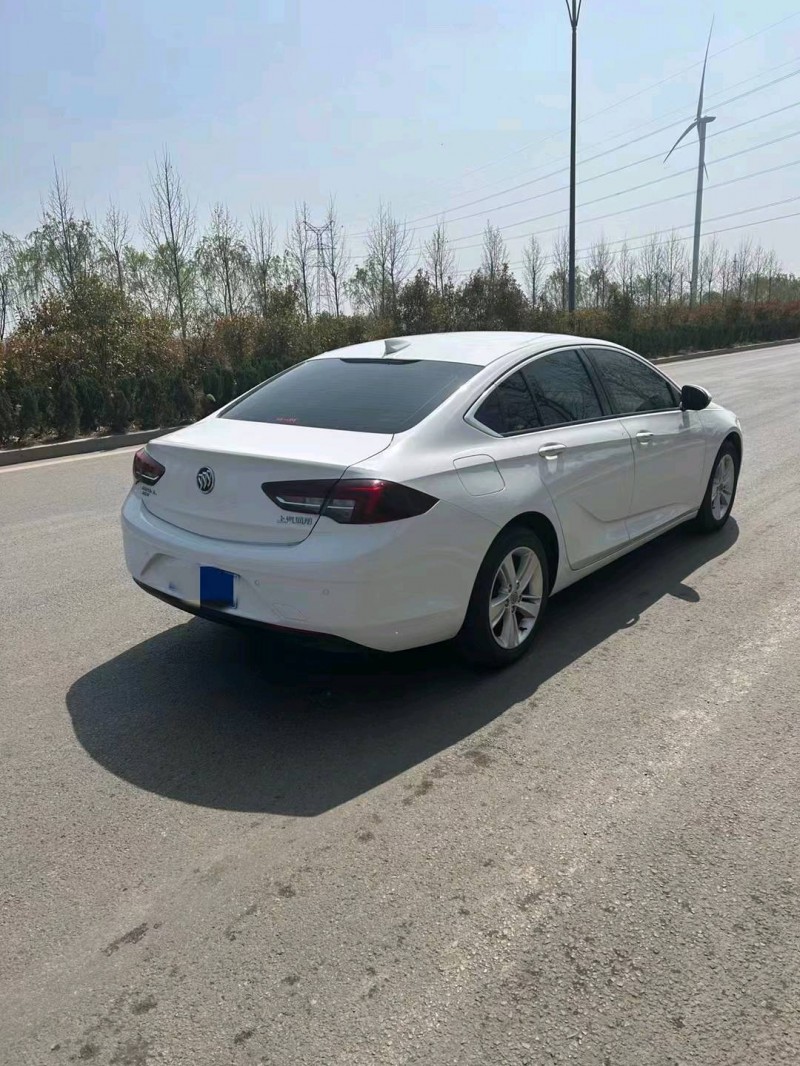 枣庄19年别克君威7