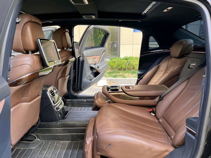 淄博15年奔驰迈巴赫S级4