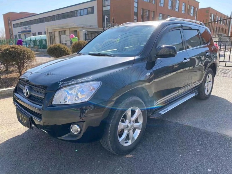 沈阳13年丰田RAV4荣放2