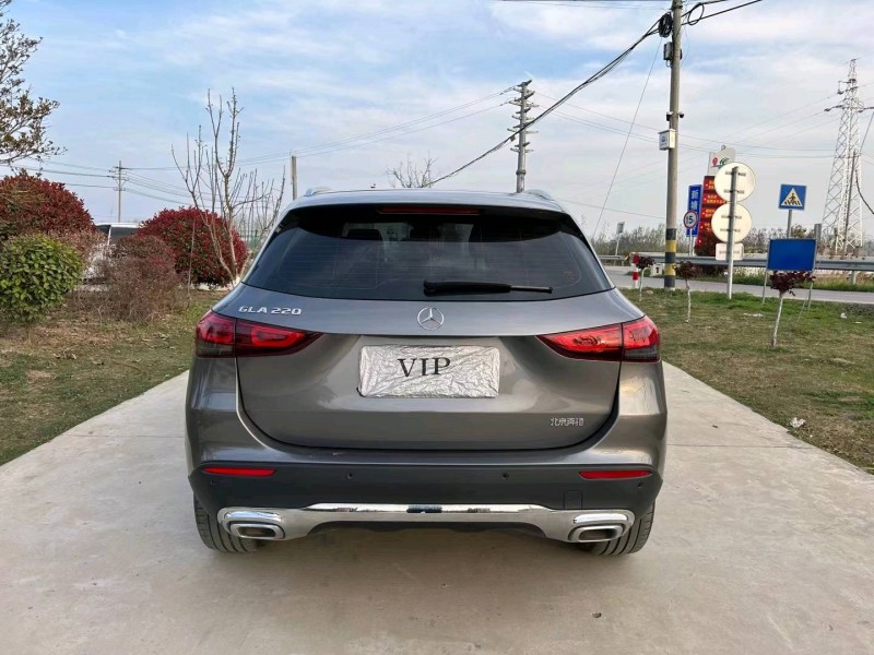 徐州22年奔驰GLA9