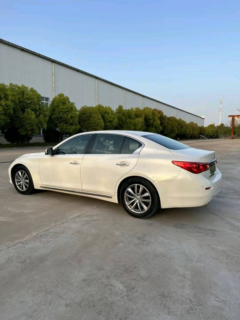 宿遷15年英菲尼迪Q50L8