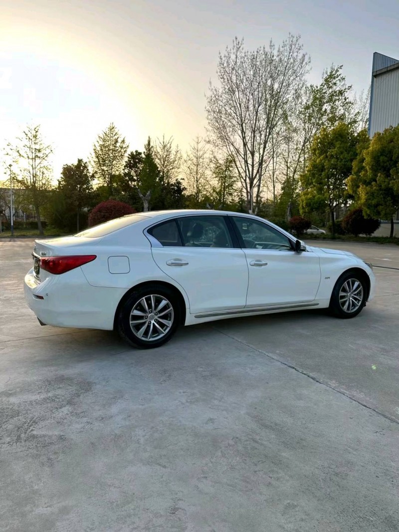 宿遷15年英菲尼迪Q50L7