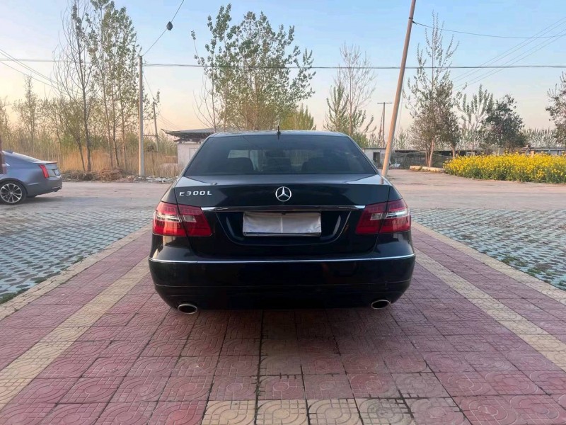 徐州13年奔驰E9