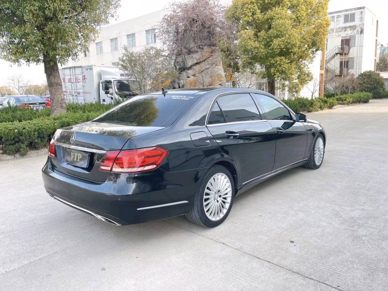 宿迁14年奔驰E8
