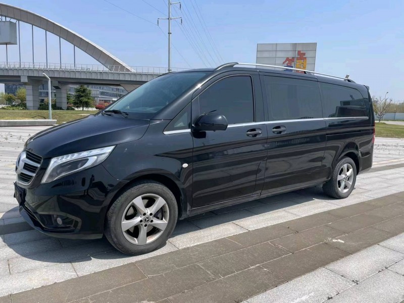 盐城18年奔驰威霆2