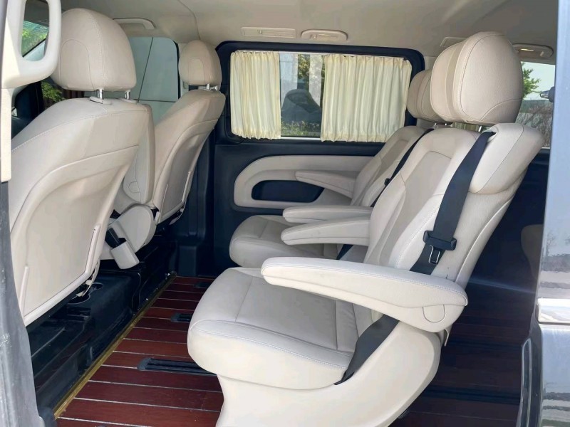 盐城18年奔驰威霆4