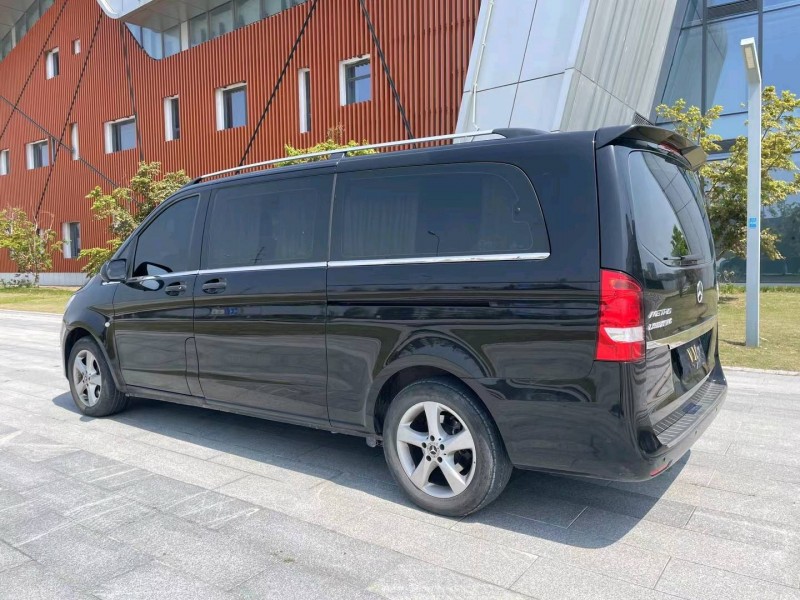 盐城18年奔驰威霆7