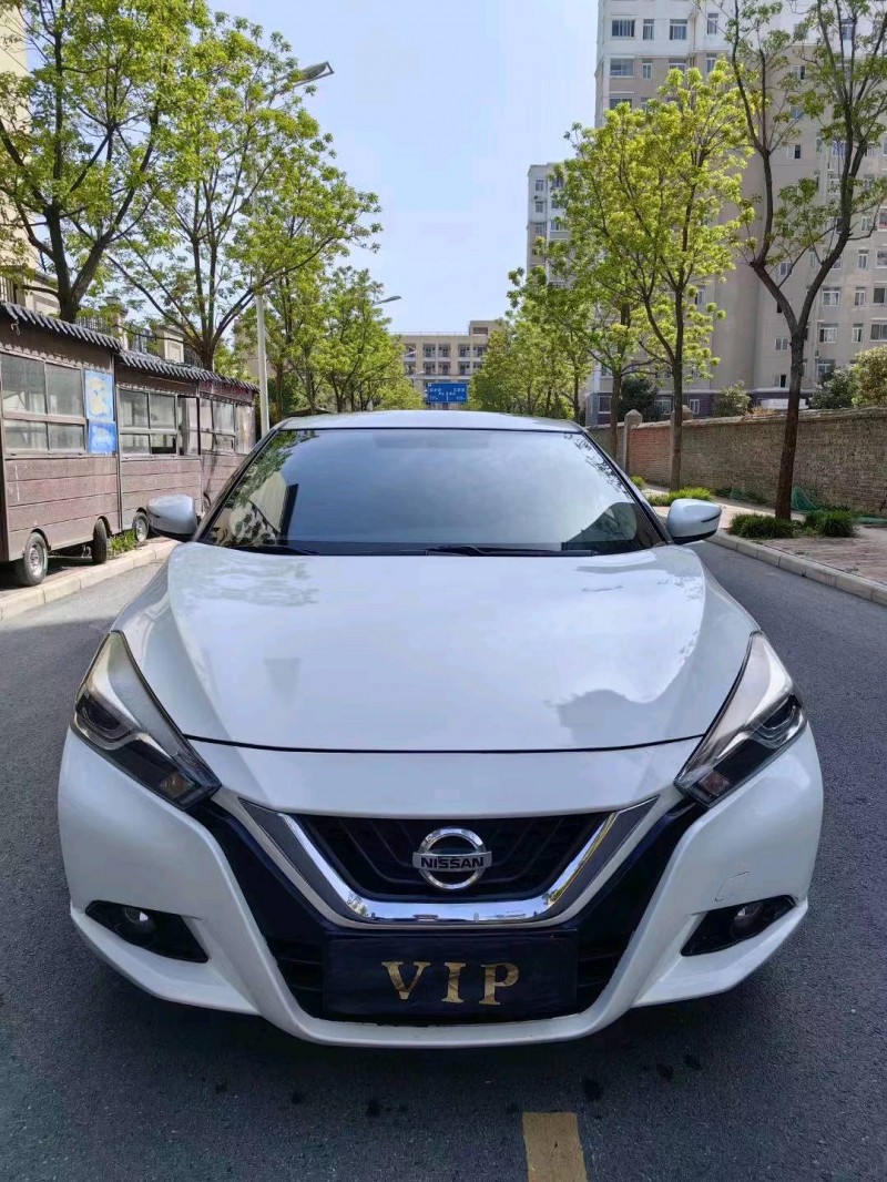 淮南19年日产蓝鸟1