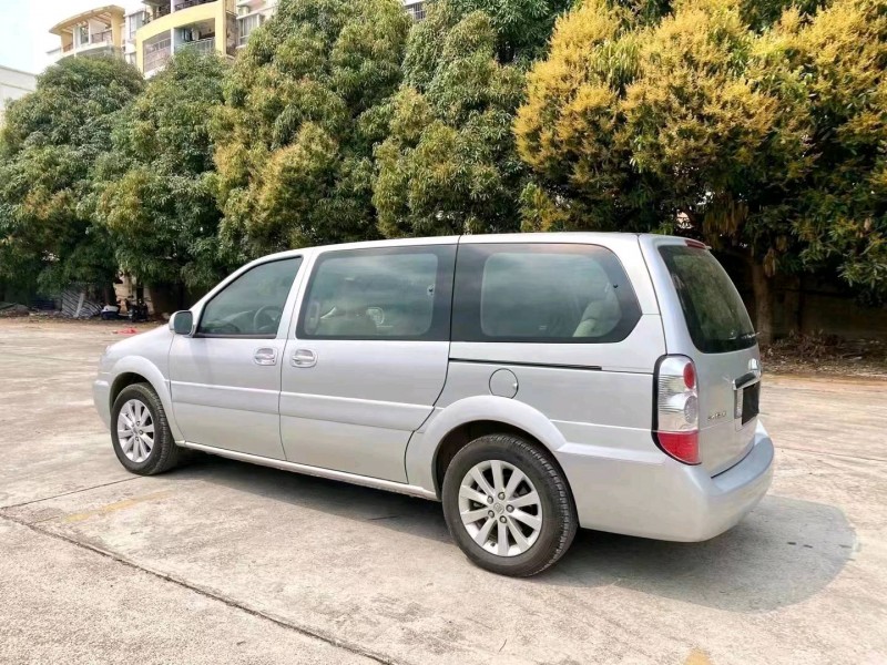 梧州17年别克GL85