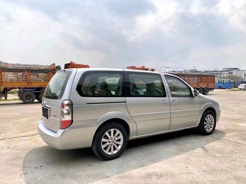 梧州17年别克GL86