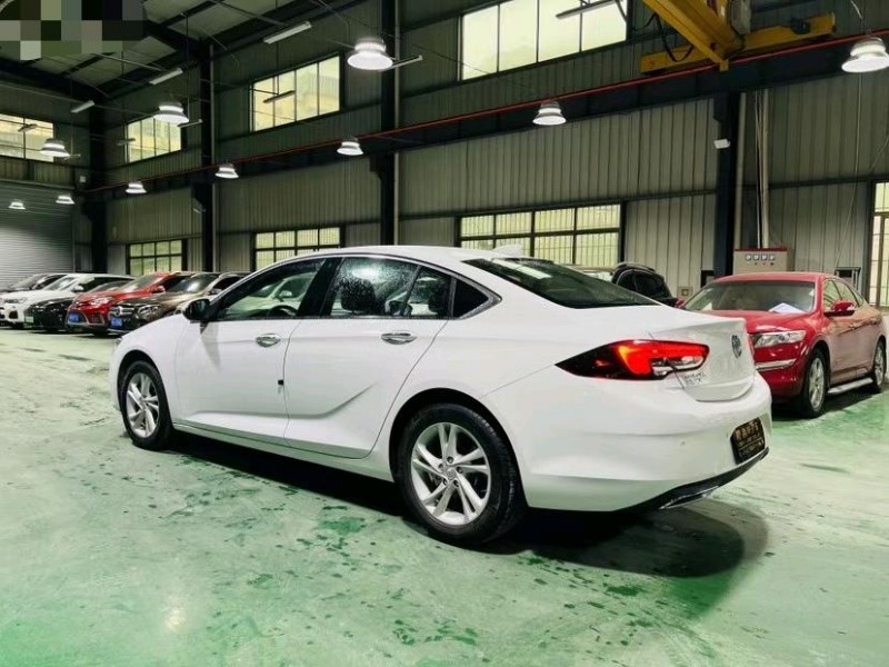 东莞21年别克君威6