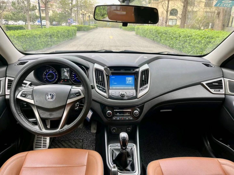 烟台17年长安汽车逸动8