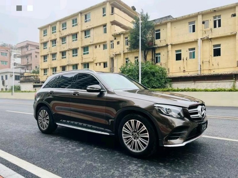 东莞17年奔驰GLC2