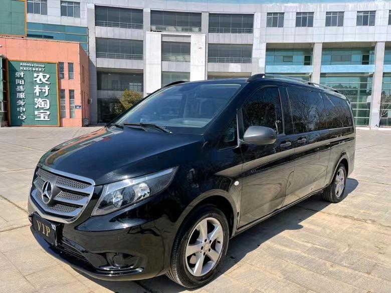 盐城17年奔驰威霆2