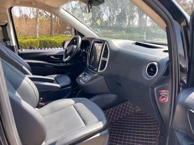 盐城17年奔驰威霆5