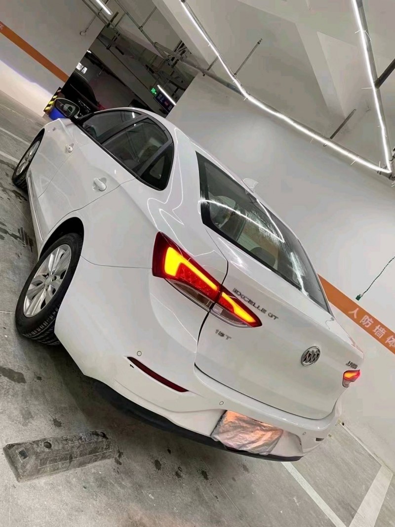 成都19年别克英朗4