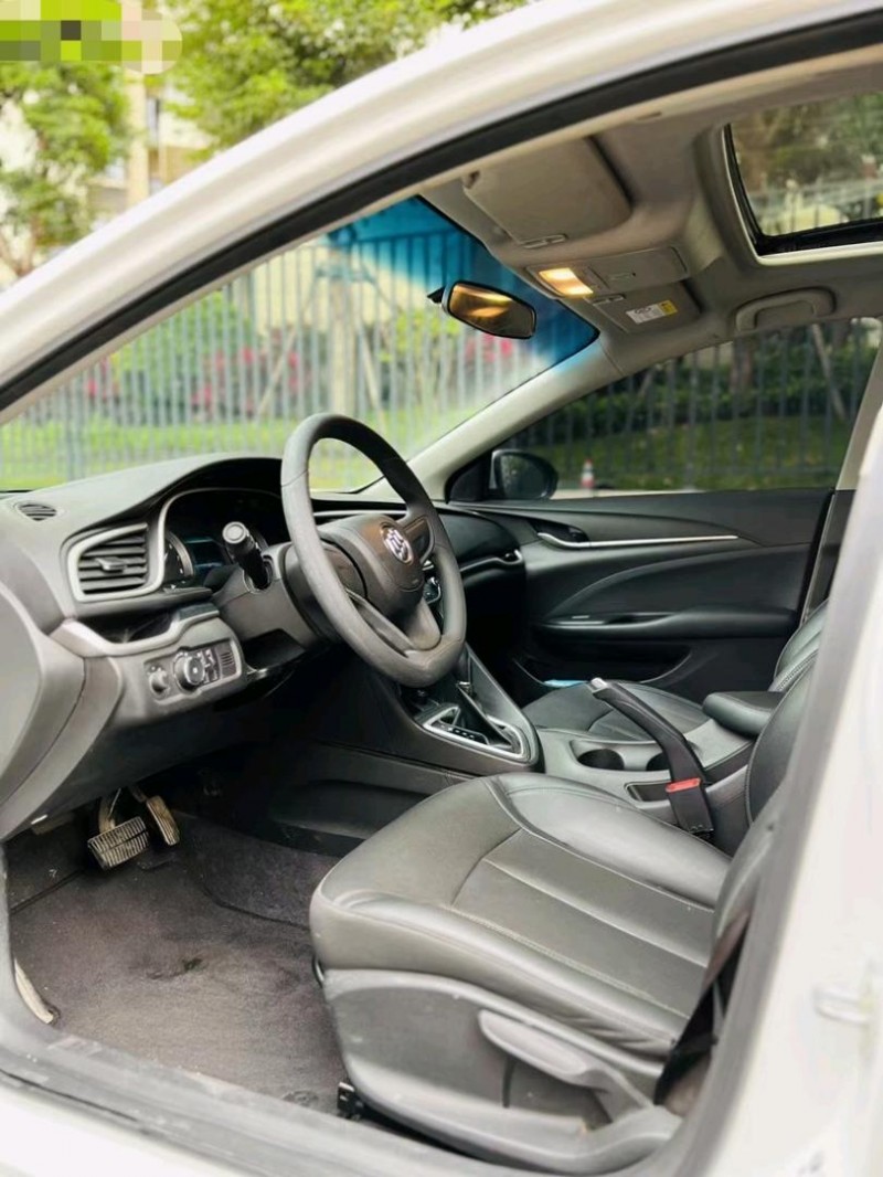 东莞21年别克英朗3