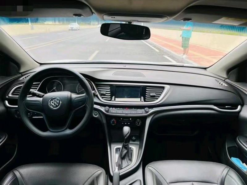 东莞21年别克英朗4