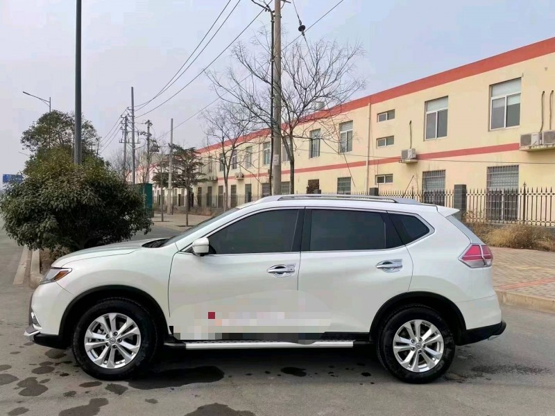 鄭州16年日產奇駿5