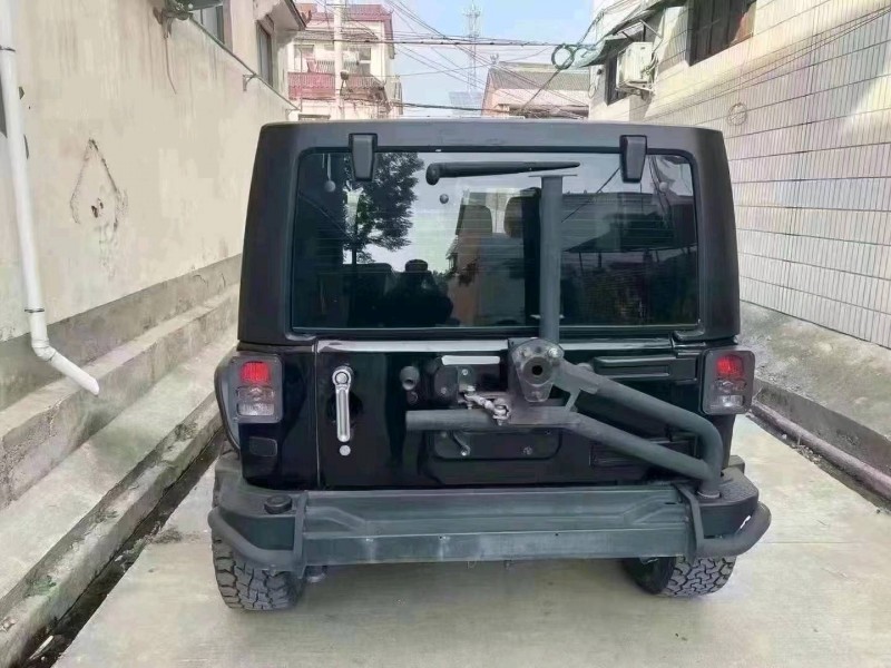 鄭州17年Jeep牧馬人4