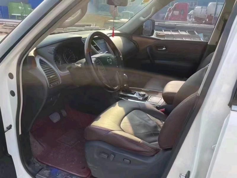 鄭州18年日產途樂5