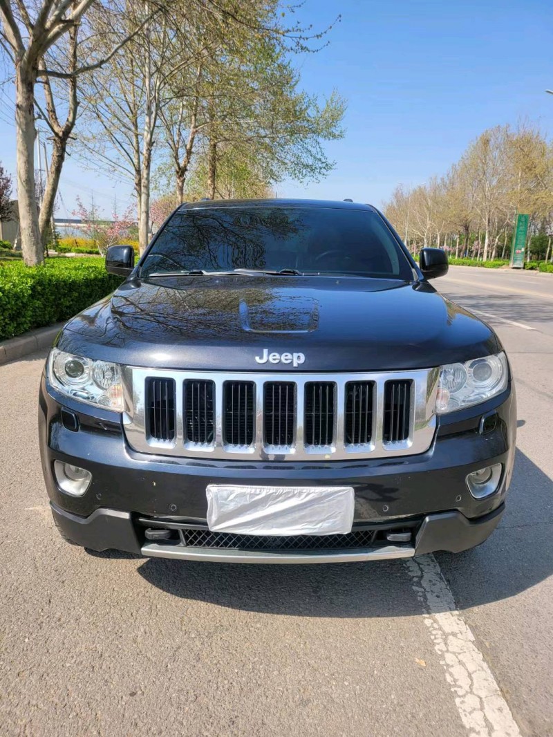 重庆13年Jeep大切诺基1