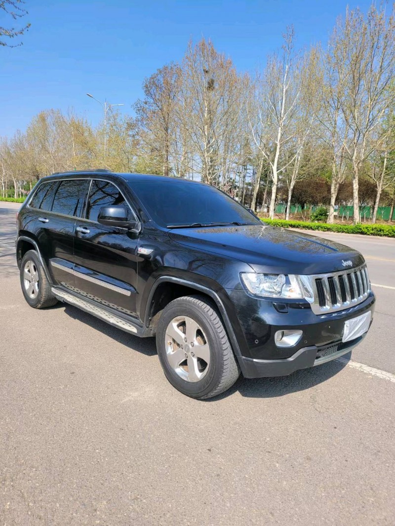 重庆13年Jeep大切诺基2