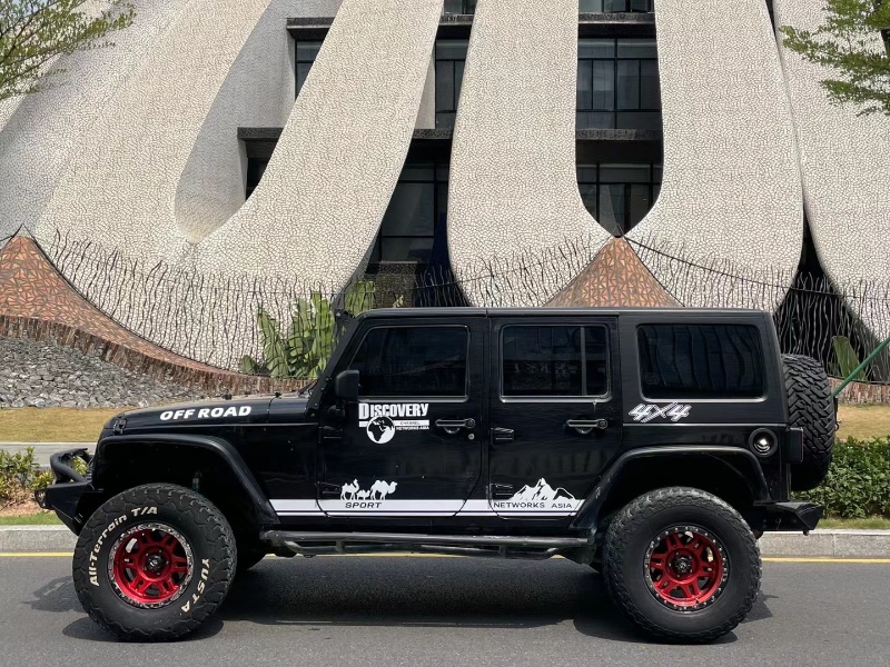 深圳17年Jeep牧馬人9