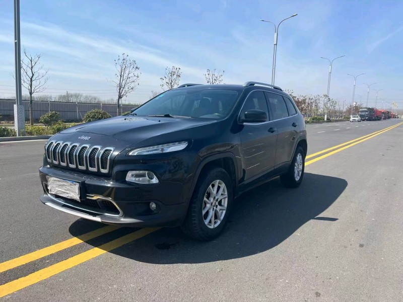 徐州16年Jeep自由光2