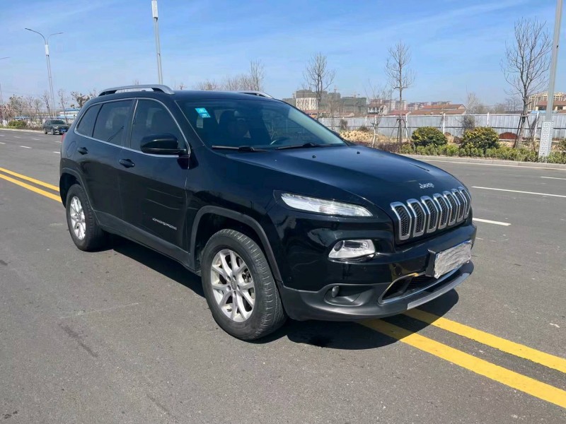 徐州16年Jeep自由光3