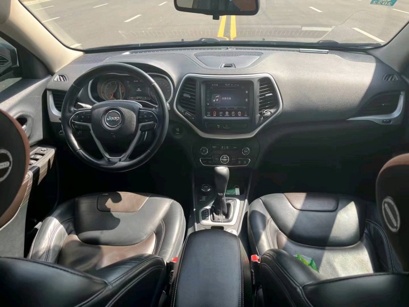 徐州16年Jeep自由光7