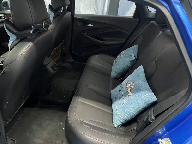 台州22年别克威朗8