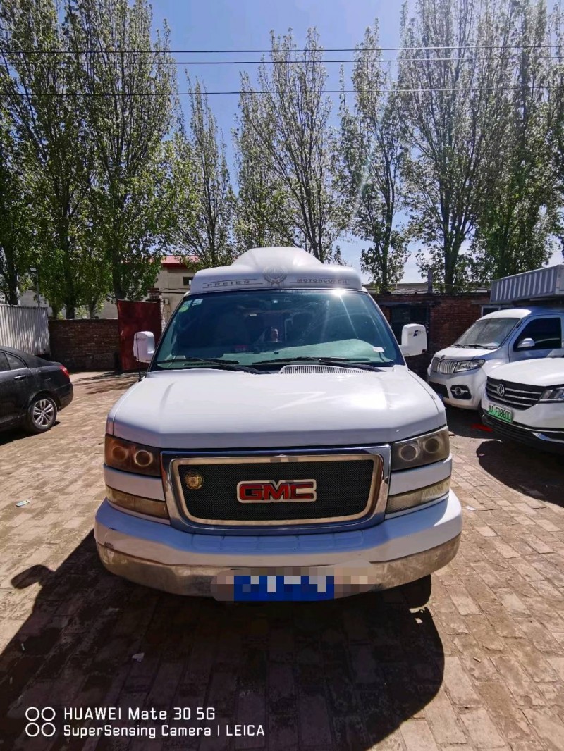 保定11年GMC商务之星1