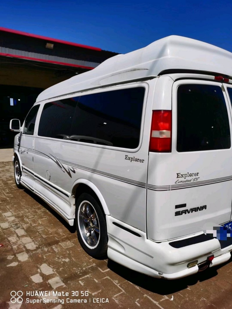 保定11年GMC商务之星7