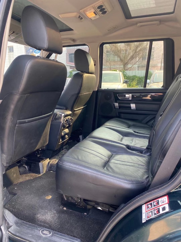 广州12年路虎发现7