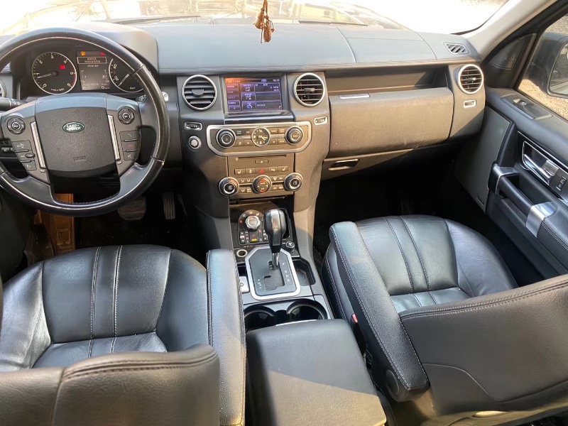 广州12年路虎发现9