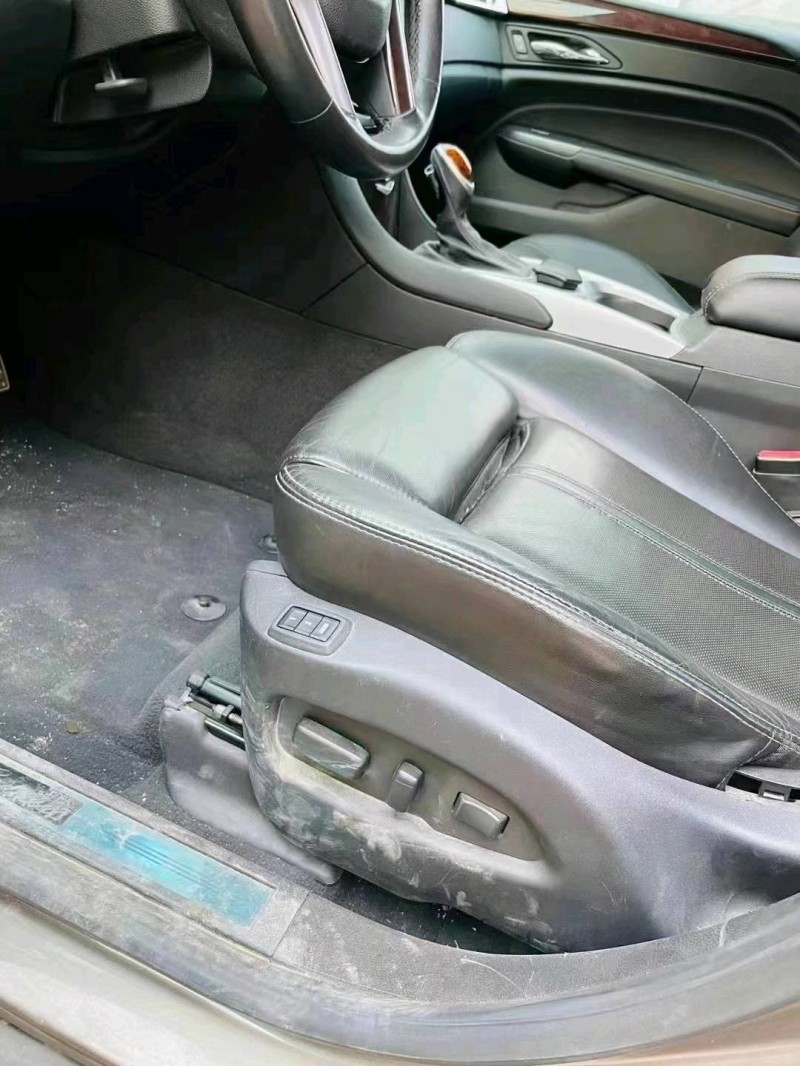 济南16年凯迪拉克SRX7